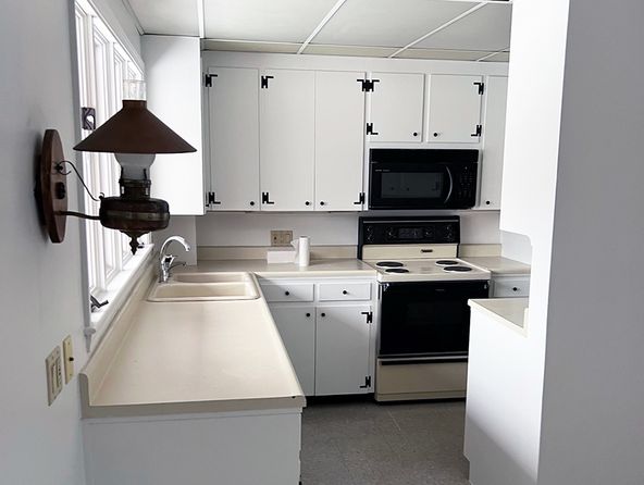 617 Water St, Gardiner, ME 04345